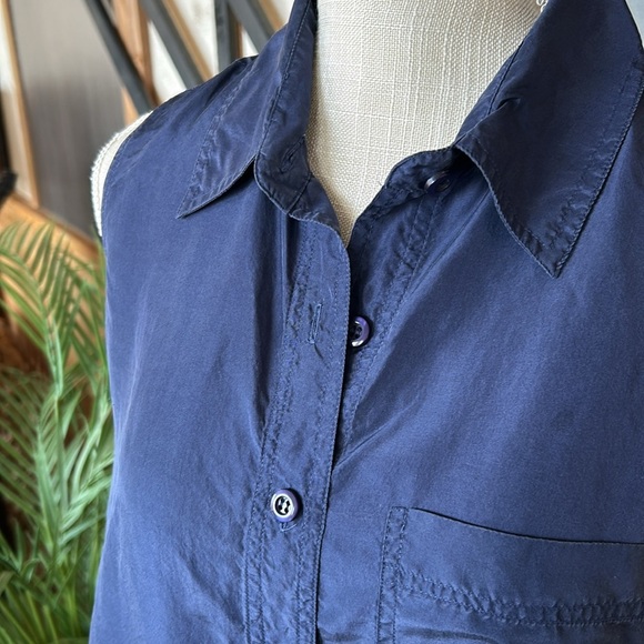 Ivy Club classics top size L pre loved navy blue 100% silk - Picture 2 of 4